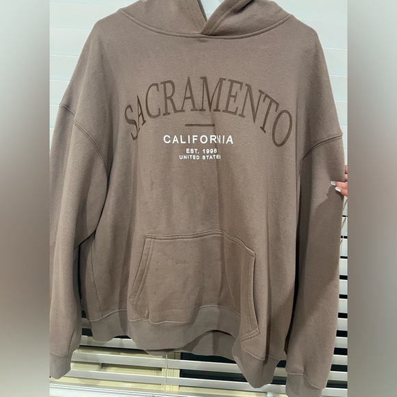 Tan Sacramento Hoodie - Picture 2 of 3